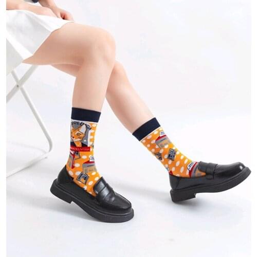2020 fashion brand Lolita cartoon illustration beauty dice cat socks cute cotton men and women sports socks