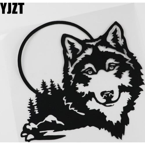 YJZT 17CMX17.1CM Wolf Pack Hunting Beast Dog Moon Hunter Vinyl Car Sticker 13C-0098