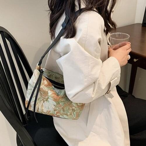 Yvie Saint Ferus Totes With Short Handles