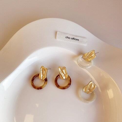 Fashion French Retro Earrings Geometric Irregular Metal Resin Earrings Female Classic Simple Wild Earrings Cold Tide