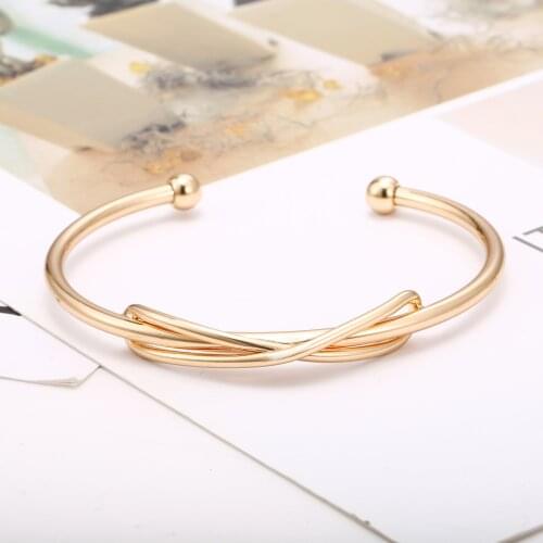 Gold Color Simple Design Open Cuff Bangles Women Elegant Bangle Trendy pulseira Wedding Party Gifts 2019 New Fashion Jewelry