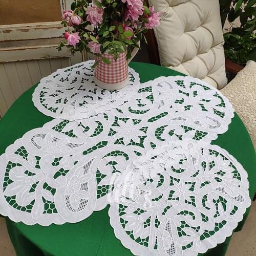 Hand-embroidered Drawnwork Cotton And Linen White Doily Tablecloth Three-Piece