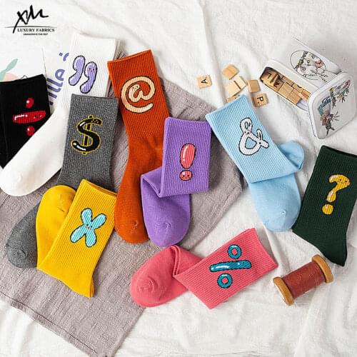 Funny punctuation pattern cute Korean female girl ankle cartoon cartoon Hawaiian autumn cotton short fashion 1 pair of socks