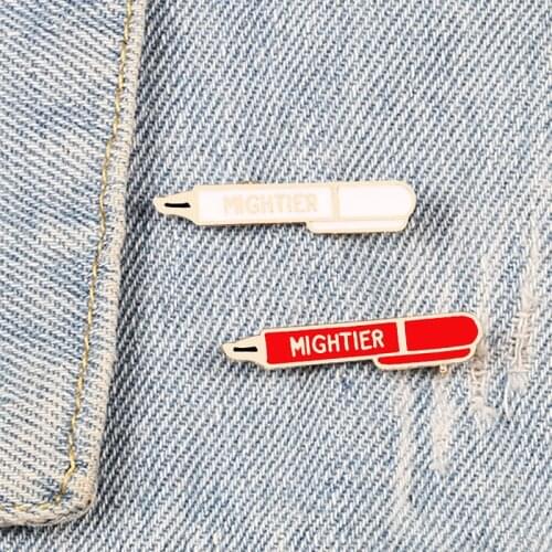 Red Pens Enamel Pins Writer Pin Clothes Lapel Pin Badge student Graduation Men Suit Metal Brooches Jewelry For Dad Gift Brooch