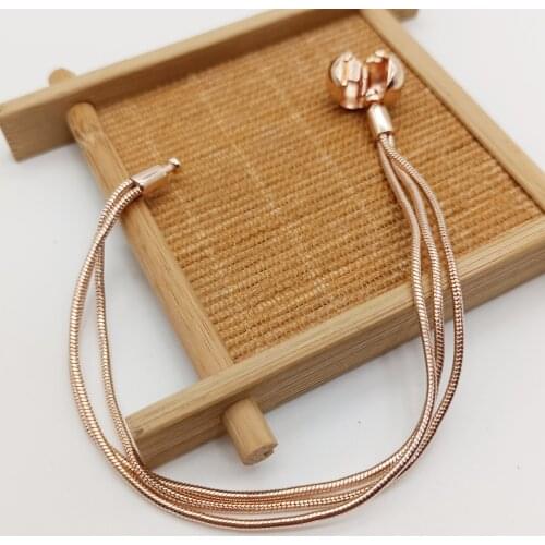 2021 Moments Multi Snake Chain Bracelet is a handcrafted product, with three slender snake chains and a ball chain buckle