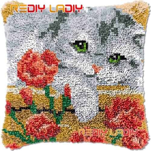 Latch Hook Cushion Kitten in Poppies DIY Needlepoint Kits Chunky Acrylic Yarn Arts Crocheting Lofty Pillow Case Hobby & Crafts