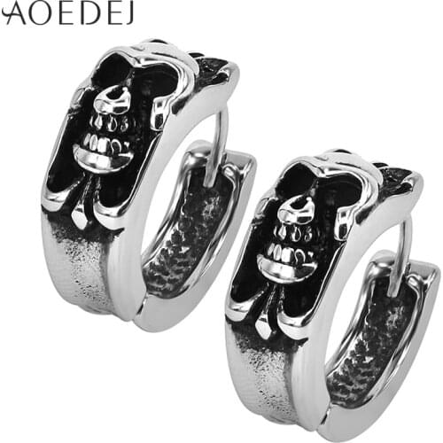 AOEDEJ Black Skull Small Hoop Earrings Men Stainless Steel Huggie Hoop Earrings For Mens Punk 12mm Brincos Para As Mulheres