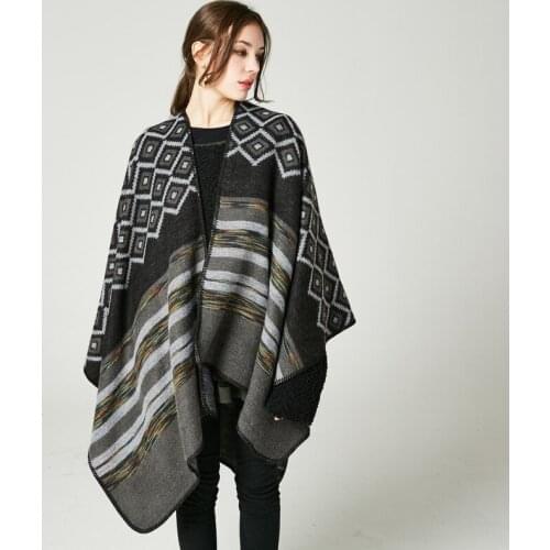 Fashion Diamond-shaped Women Ponchos Color Stripe Ladies Shawl High-end Female Double-faced Wearing Travel Cloaks