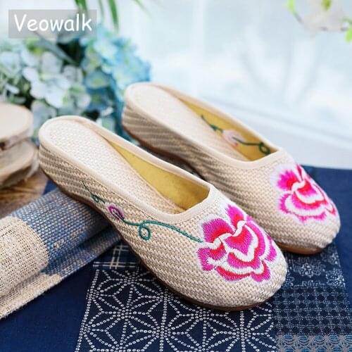 Veowalk Handmade Vintage Floral Embroidered Womens Linen Slippers Summer Retro Ladies Casual Comfortable Slipper Zapatos Mujer