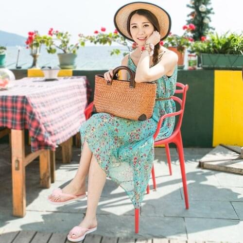 Womens Natural Straw rattan sea wave Beach Bag Summer Handwoven Bags knitted 2021 fashion with wood handle with zipper