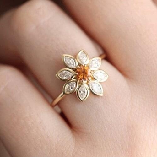 Fashion Sunflower Crystal Rings for Women Luxury Silver Color Wedding Anniversary Gift Simple Zircon Daisy Ring Jewelry Gift