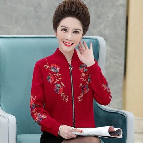 Middle-aged and Elderly Women Sweater Cardigan New Autumn Winter Knit Jacket Female embroidered Loose Knit Tops Outerwear R905