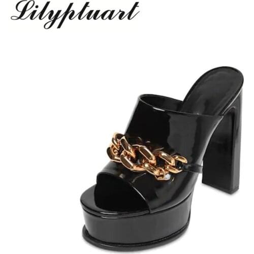 2021 Summer Slipper New Sexy High Heels Platform Shoes Peep Toe Chain European Style Party Shoes Women Slipper Green