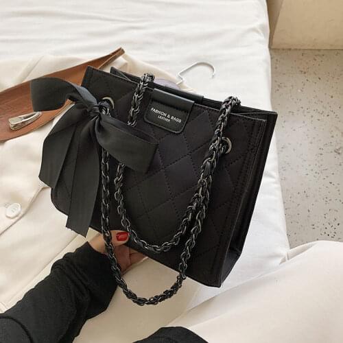 Lingge chain bag female bag 2021 spring and summer new trendy fashion wild large-capacity one-shoulder underarm bag messenger ba