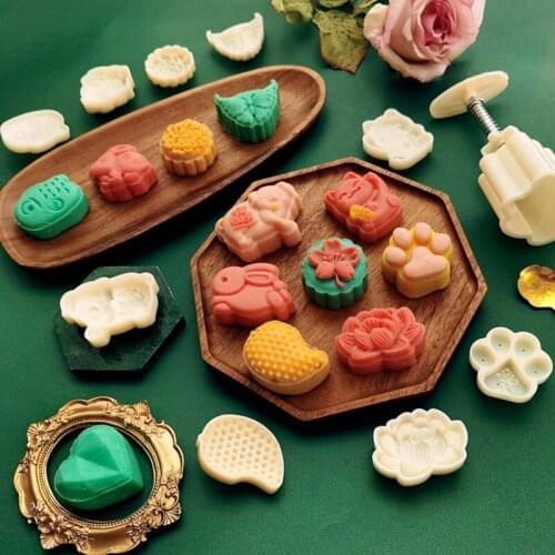 Mooncake Mold 50g Cookie Cutter with Cartoon Animal Stamps Hand Press Green Bean Pastry Mould DIY Bakeware