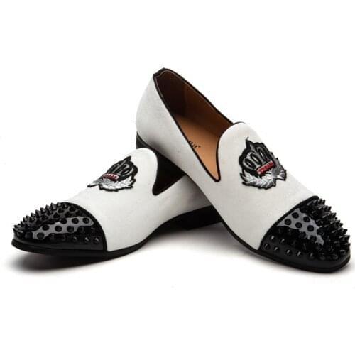 MEIJIANA New spring Men Velvet Loafers Party wedding Shoes Europe Style red Embroidered Velvet Slippers Driving moccasins