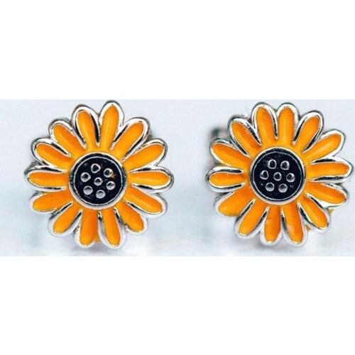 Cute Tiny Sunflower Daisy Stud Earrings Bohemia Flower Earring for Women Girls Korean Kawaii Jewelry Sweet for kids
