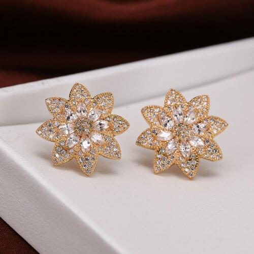 DE207 Fashion Street Shooting Sweet Delicate 4A Zircon Flower Stud Earrings Girlfriend Gift Party Woman Jewelry Earrings 2021