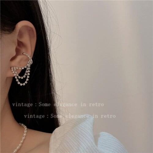 Europe Design Flashing Diamond Chain Ear Clips One-piece Earrings Street Hip Hop Dancing Diwa Earrings Are Super Cool
