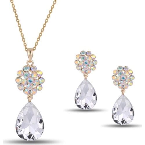 GrayBirds 3pcs/set Women Elegant Vintage Pearl Rhinestone Pendant Necklace Earrings Party Gift Fashion Costume Jewelry Sets