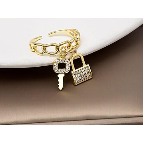 New Trendy Simple Metal Gold Chunky Chain Rings Link Twisted Geometric Lock And Key Rings for Women Vintage Forefinger Rings
