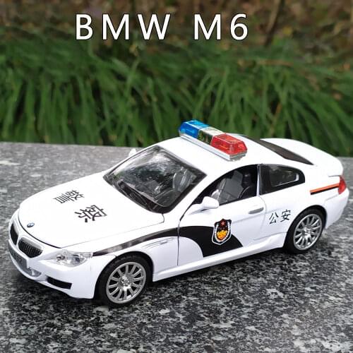 1:32 Bmw M6 Police Car Model Sound And Light Pull Back Alloy Car Toy Warning Light Police Simulation Child Car Model Collection