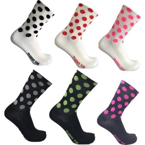 2018 New Professional Cycling Socks For Women Men Racing Riding Outdoor Bike Socks Dot Print Compression Bicycles Socks