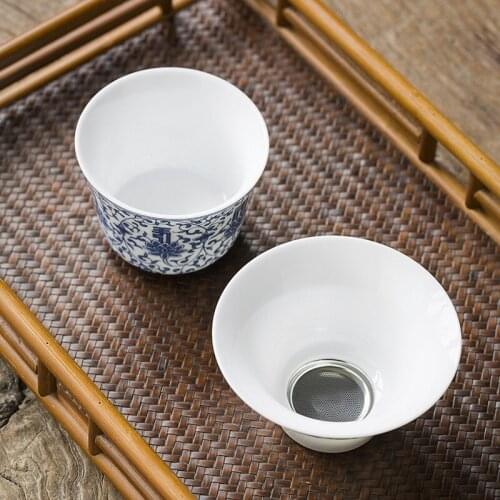 Ceramic Tea Strainer Filter Tea Ceremony Stainless Steel Strainer with Base Support Kung Fu Tea Set Accessories Tea Cup Strainer
