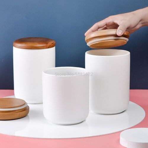 Nordic Sealed Jar with Lid Ceramic Storage Jar Storage Box Coffee Bean Flower Tea Candy Jar Decoration
