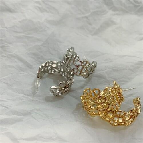 AOMU French Retro Gold Silver Color Metal Multi-Layer Hollow C-Shaped Earrings Irregular Geometric Smooth Hoop Earring for Women