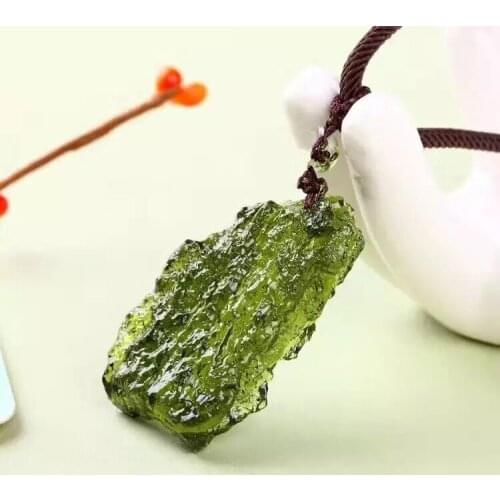Hot Sale Natural Moldavite Green Aerolites Crystal Stone Pendant Necklace Energy Apotropaic4g-5g/ Lot+ Free Rope Unique Necklace