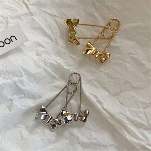 AOMU 2021 New Design Metal Geometric Irregular Paper Clip Bow Personality Dangle Earrings for Women Party Fashion Jewelry Gifts