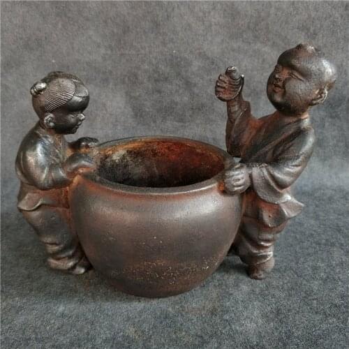 Old Qing Dynasty Ironware Iron Boy Holding Crock Antique Miscellaneous Collection Old Objects Beautifully Shaped
