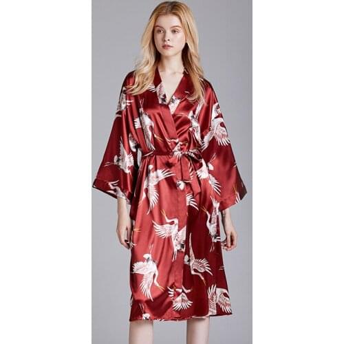 Faxu Silk Wedding Pajamas Women Summer Long Bridesmaid Red Bride Morning Gowns Nightgown Knee-Length Sexy Satin Robes for Women