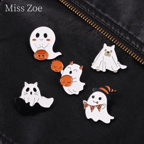 Boo!Happy Ghost Enamel Pins Creepy Cute Roam Celebrate Brooches Halloween Pumpkin Goth Punk Badge Pinback Buttons Accessories