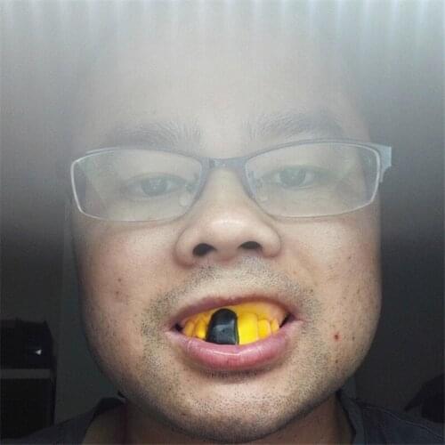 Halloween Fake Teeth Buck Teeth Zombie Front Teeth Cover Toy Vampire Teeth Funny And Tricky Plastic Soft Tooth 5z