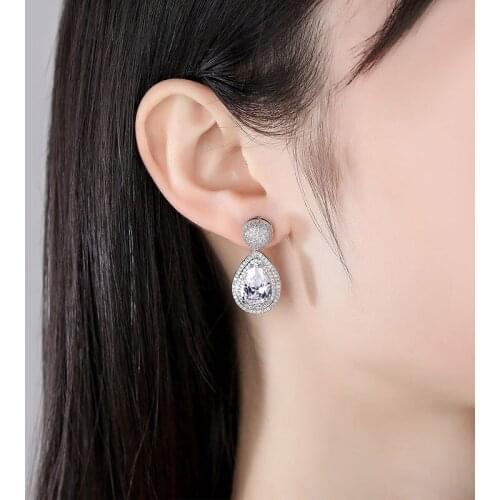 SLBRIDAL Prong Setting Cubic Zirconia TearDrop Wedding Drop Earring Bridal Dangle Earring Bridesmaids Women Girl Fashion Jewelry