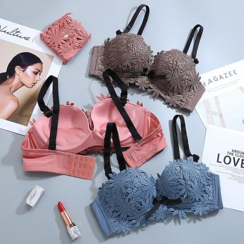 Women Bra Sexy Lingerie Floral Embroidery Wireless Bralette Comfort Push Up Tops Brassiere Girl Underwear