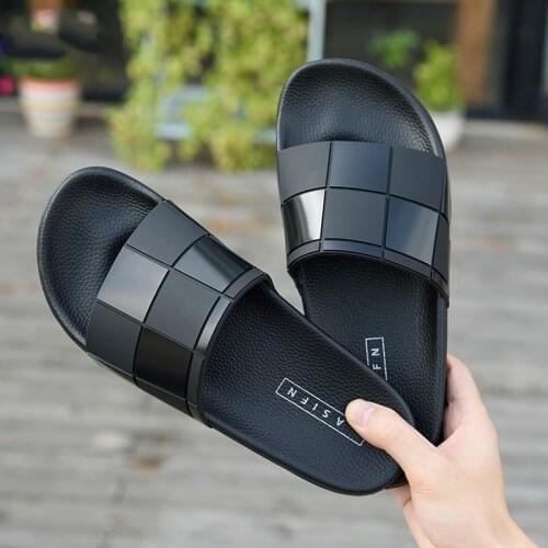 Summer Slippers Men 2021 Fashion Mosaic Personality Slippers Comfortable Outdoor Sandals Men Solid Couple Shoes Soft Soles Cool