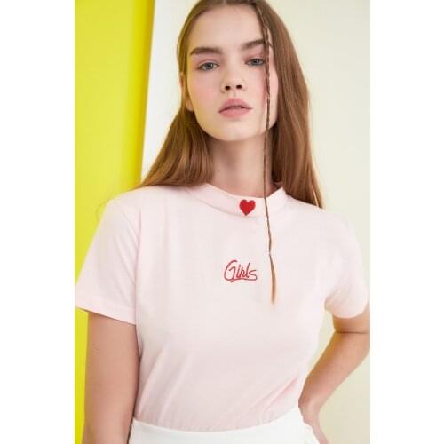 Trendyol Embroidered Upright Collar Basic Knitted T-Shirt TWOSS21TS0921