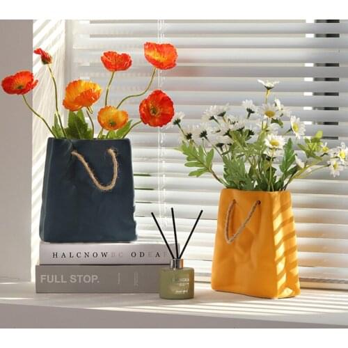 Nordic creative home decoration accessories fashion light luxury ceramic TV cabinet ornament simple modern porch adornment