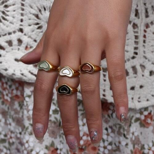 2021 Summer Latest Design Tarnish Free Cute Natural White Shell Enamel Red Black Stainless Steel Gold Heart Rings For Women