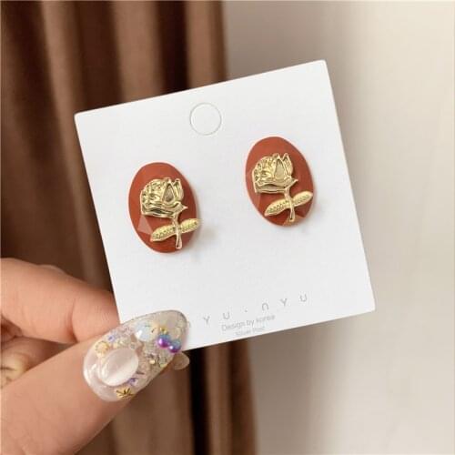 RUANME Stud Earrings