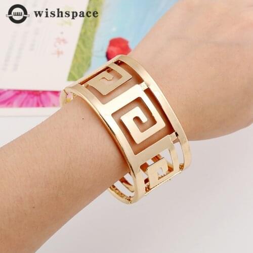 Wishspace Bracelets With Charms