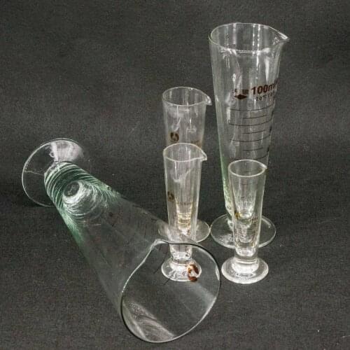 5ml to 1000ml Lab Lead-free Glass Footed Apothecary Triangle Measuring Beaker Conical Graduated Measuring Cup With Spout