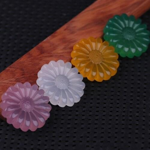 Womens Necklace Pendant Colorful Agate Chalcedony Sun Flower Sunflower Flower Pendant Gift for Females Fashion Jewelry