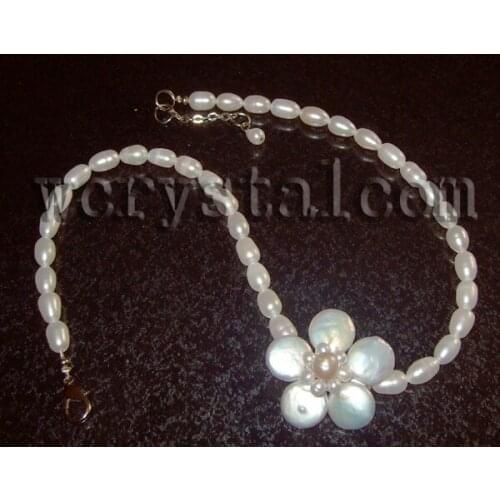 Elegant White Pearl Floral Flower Necklace