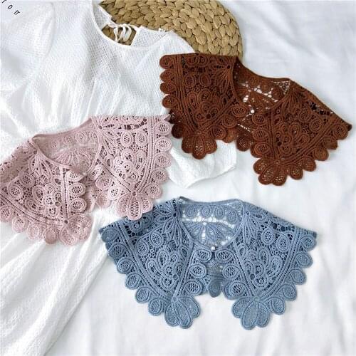 Sitonjwly 2020 Fake Collars Shawl O-Neck Doll False Collar Shirt Women Hollow Crochet Lace Detachable Collar Half Shirt Faux Col