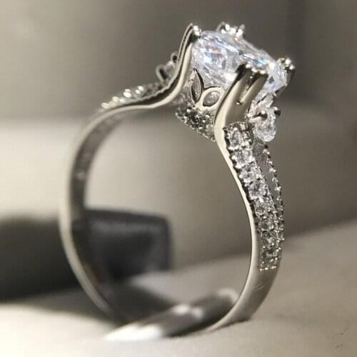 WYJZY Four-claw micro-inlaid AAA zircon ring crown classical marriage proposal retro female ring ladies fine jewelry anniversary