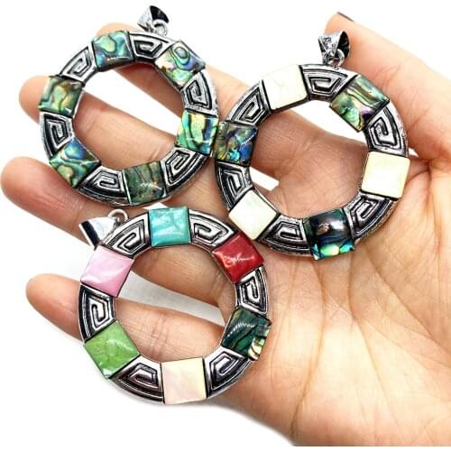 Fashion All-match Shell Brooch Classic Jewelry Accessories Button Brooch Ladies Clothes Scarf Hat Round Corsage Cute Gift